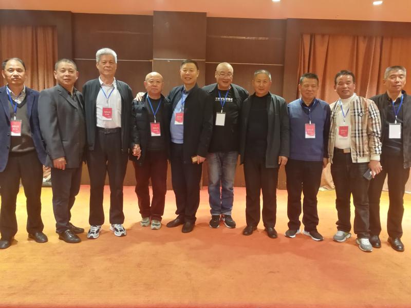 【铁血军魂】（133） 英雄连...