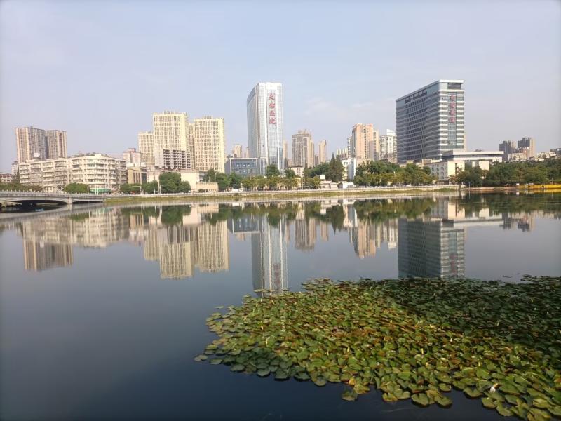【大歌诗画】满庭芳·骑车看晒湖...