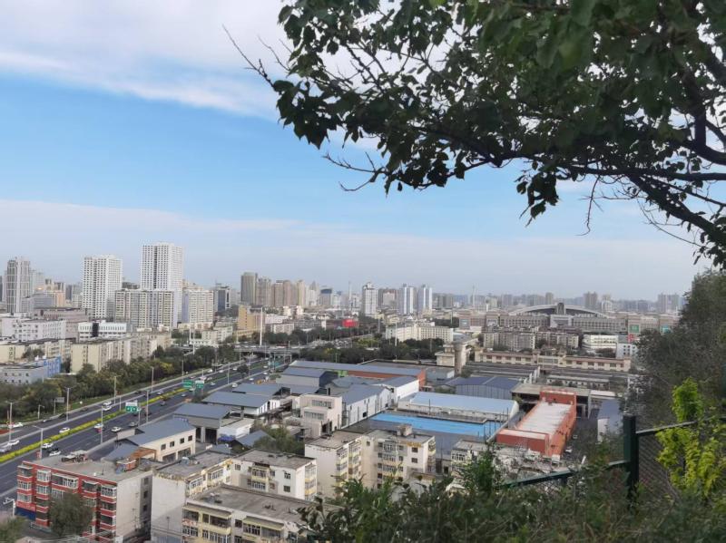 红山公园瞻林公     北疆游...
