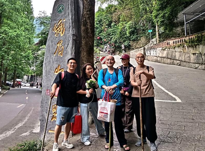 笑傲万佛顶、天地任我行！