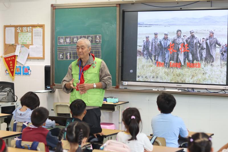 茸耀银龄传薪火  少年笃行新长...